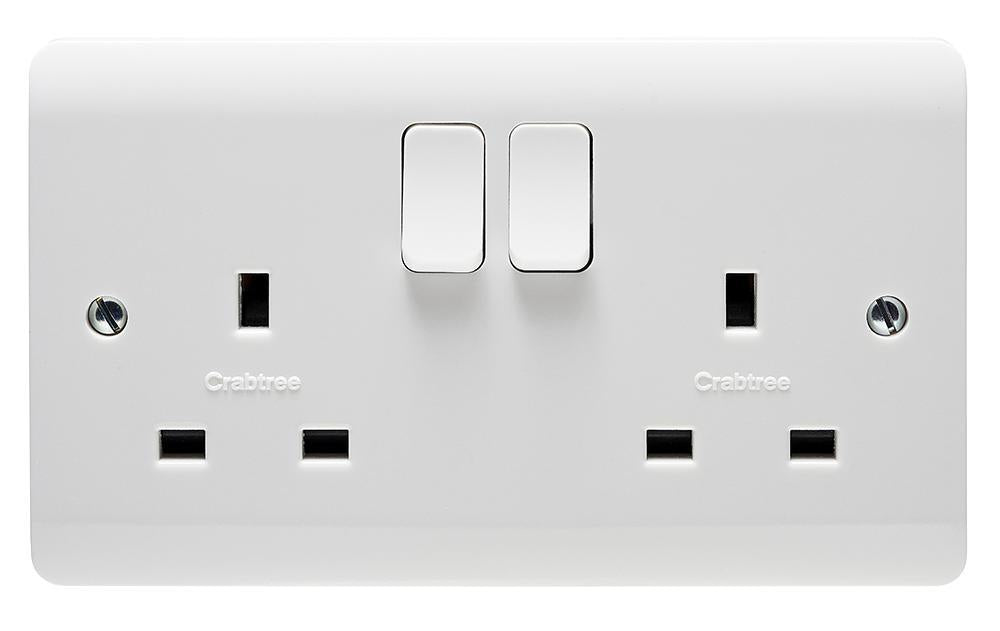 Instinct 2 Gang, SP Switched Wall Socket, Dual Earth, 13A