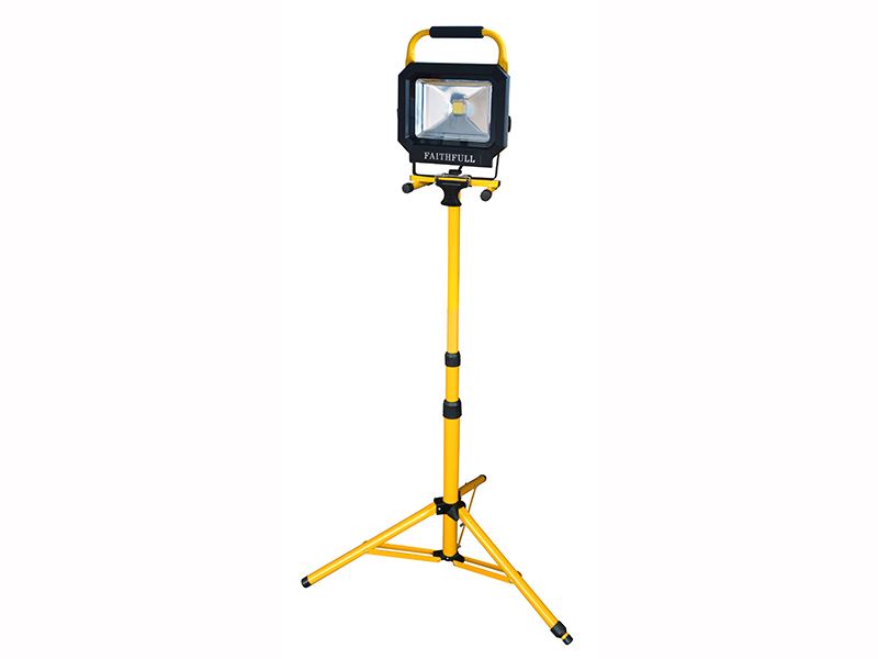 COB LED Single Pod Tripod Sitelight 30W 2100 Lumens 110V