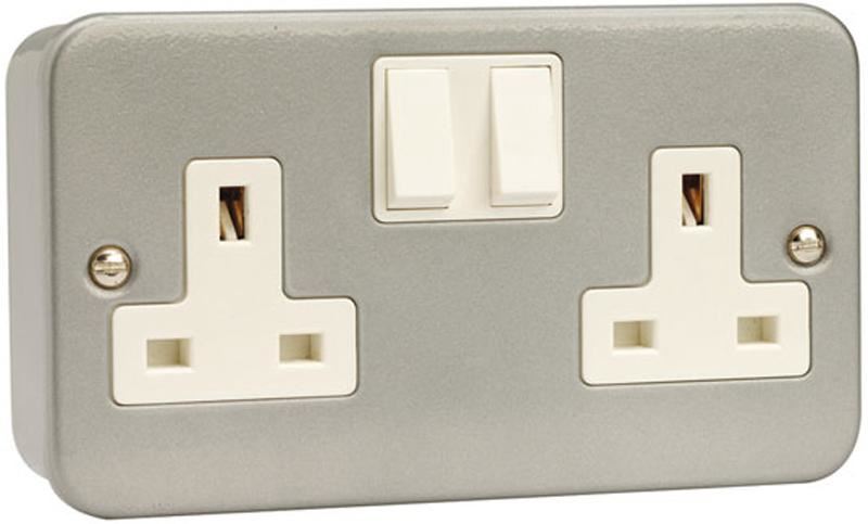 2 Gang DP 13A Metal Clad Switched Socket